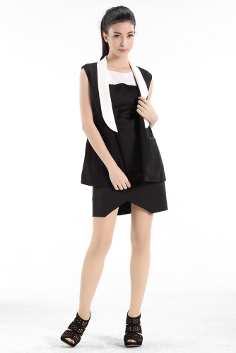 Colour-blocked Sleeveless Blazer